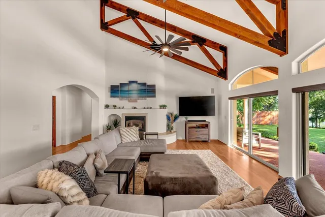 $1,399,000 | 6681 Riverside Drive, Redding, CA 96001