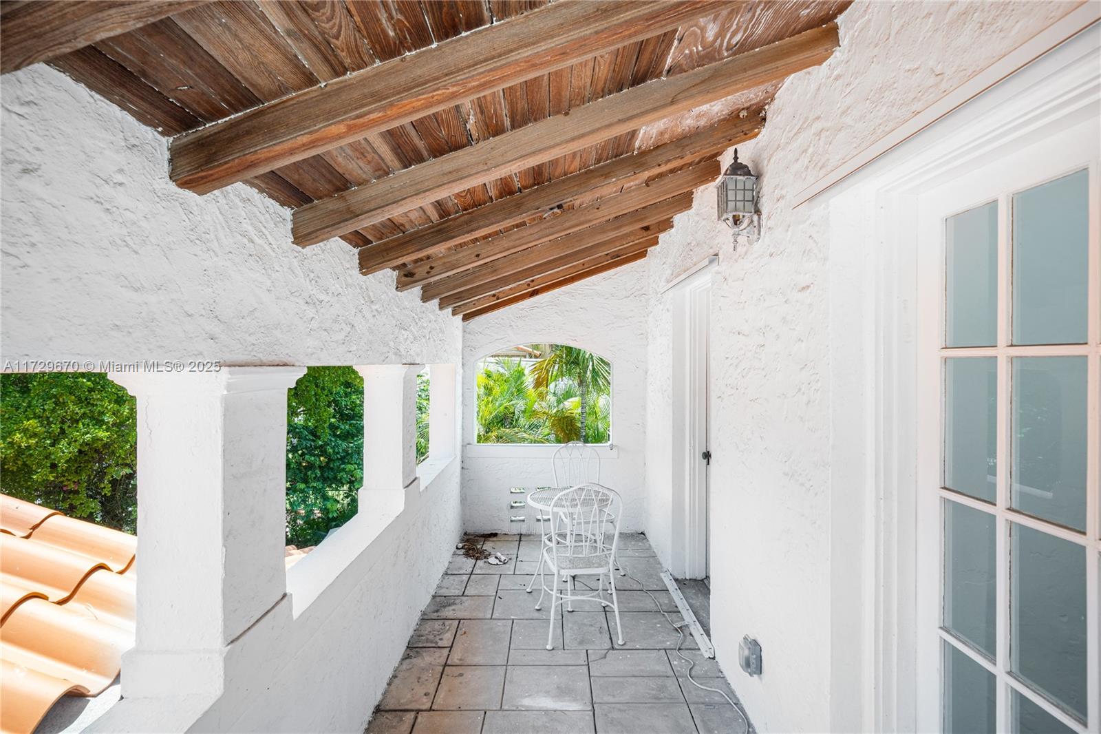 2424 Prairie Avenue Miami Beach, FL 33140 - Photo 15 of 28