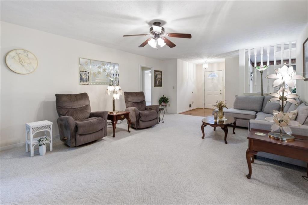285 Burch Road Fayetteville, GA 30214 - Photo 3 of 37