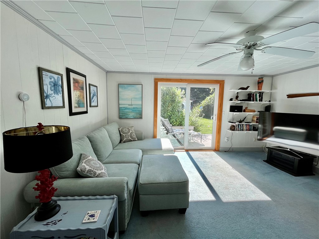 27 South Shore Road Little Compton, RI 02837 - Photo 3 of 22