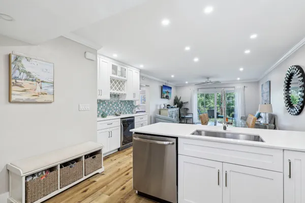$3,499 | 200 East Royal Palm Road, Boca Raton, FL 33432
