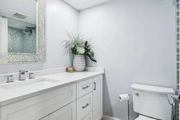 $3,499 | 200 East Royal Palm Road, Boca Raton, FL 33432