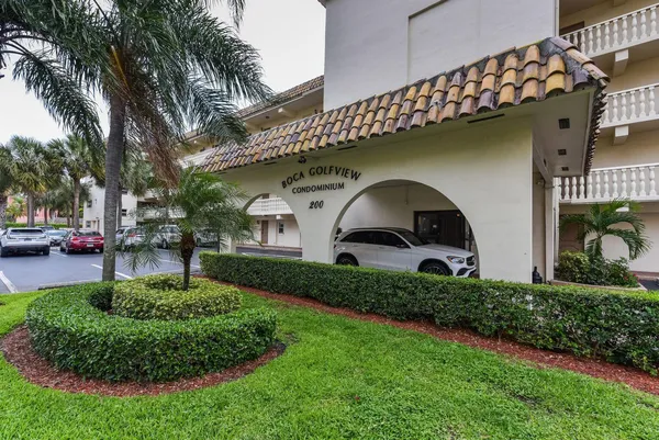 $3,499 | 200 East Royal Palm Road, Boca Raton, FL 33432