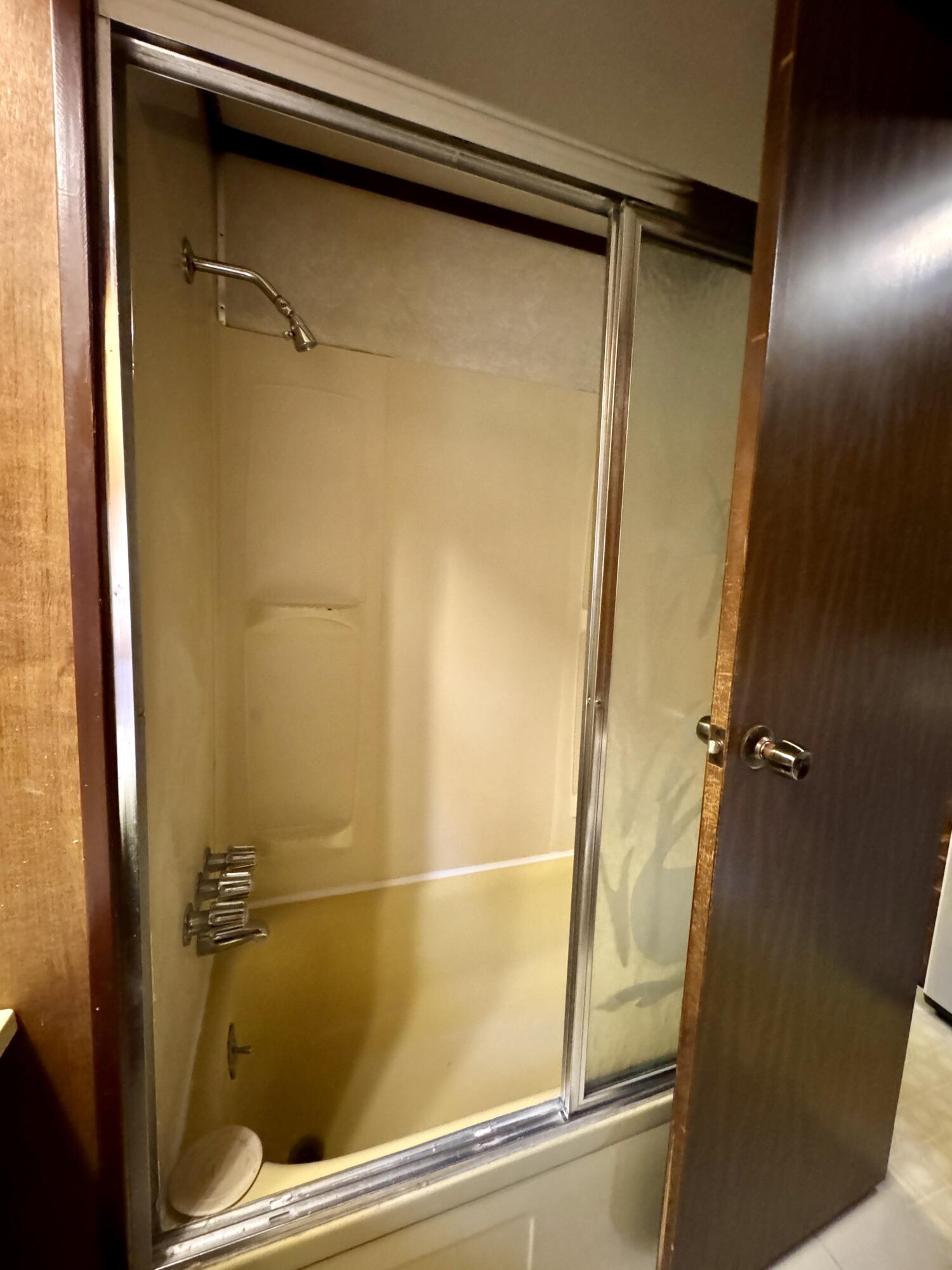 548 Main Road Charleston, ME 04422 - Photo 16 of 43 Tub and Shower