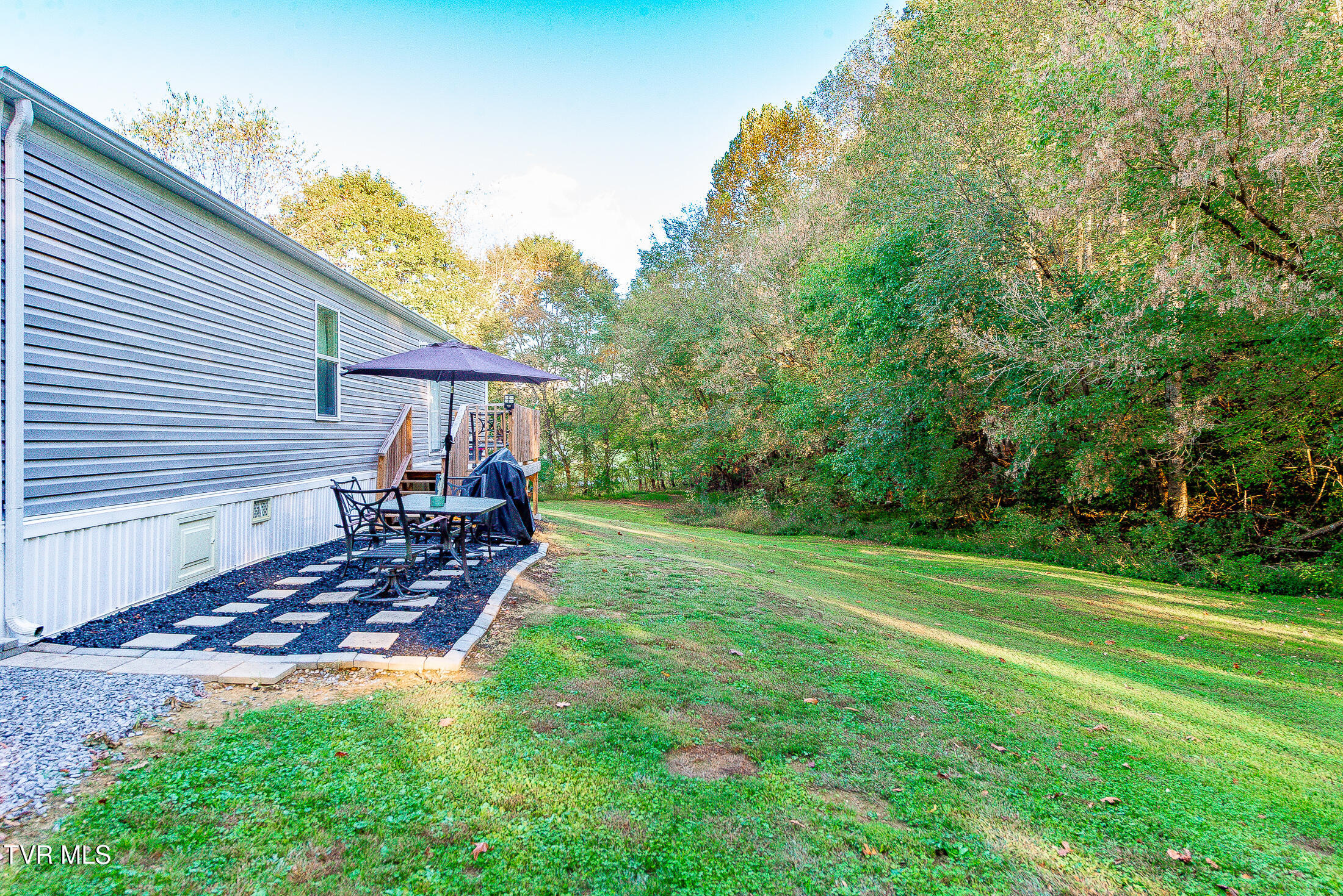 2939 Yuma Road Gate City, VA 24251 - Photo 25 of 32 Back Deck