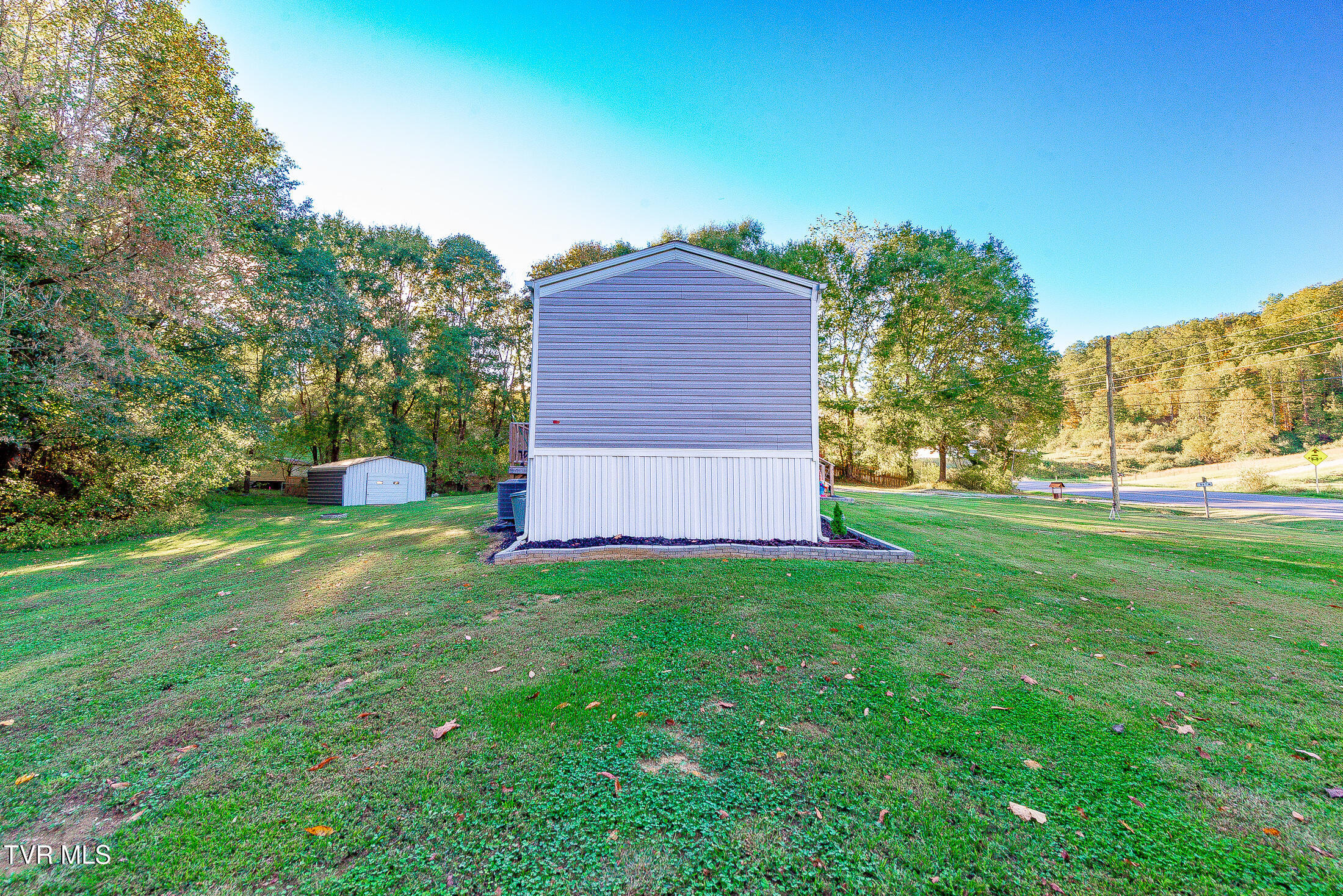 2939 Yuma Road Gate City, VA 24251 - Photo 26 of 32 Side of Home