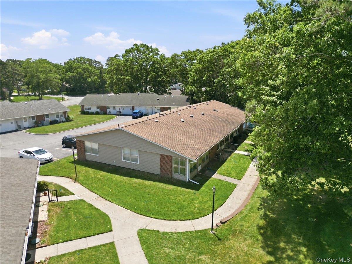 158 Falmouth Court, Unit A Ridge, NY 11961 - Photo 21 of 23