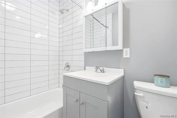 $1,800 | 9 Charles Lane, Unit 2C, Pomona, NY 10970
