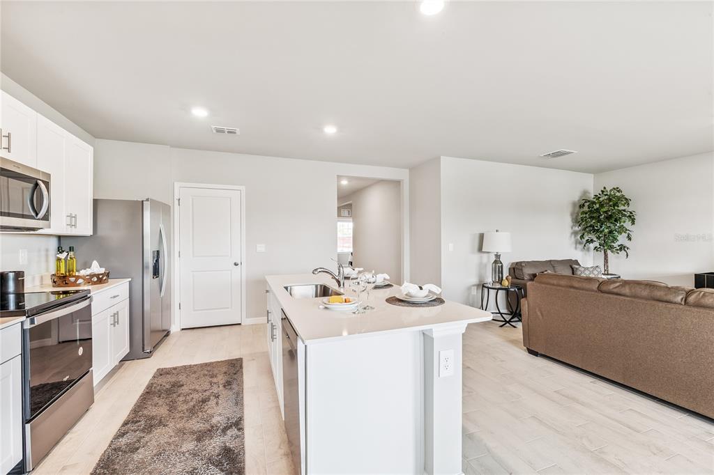 9468 Turtle Grass Circle Punta Gorda, FL 33950 - Photo 7 of 16