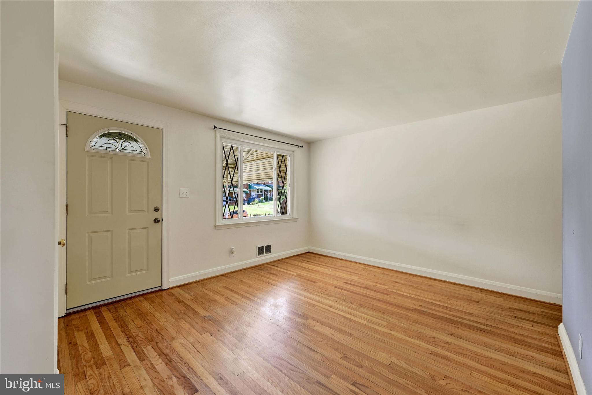 1939 Searles Road Dundalk, MD 21222 - Photo 12 of 23 Family Room