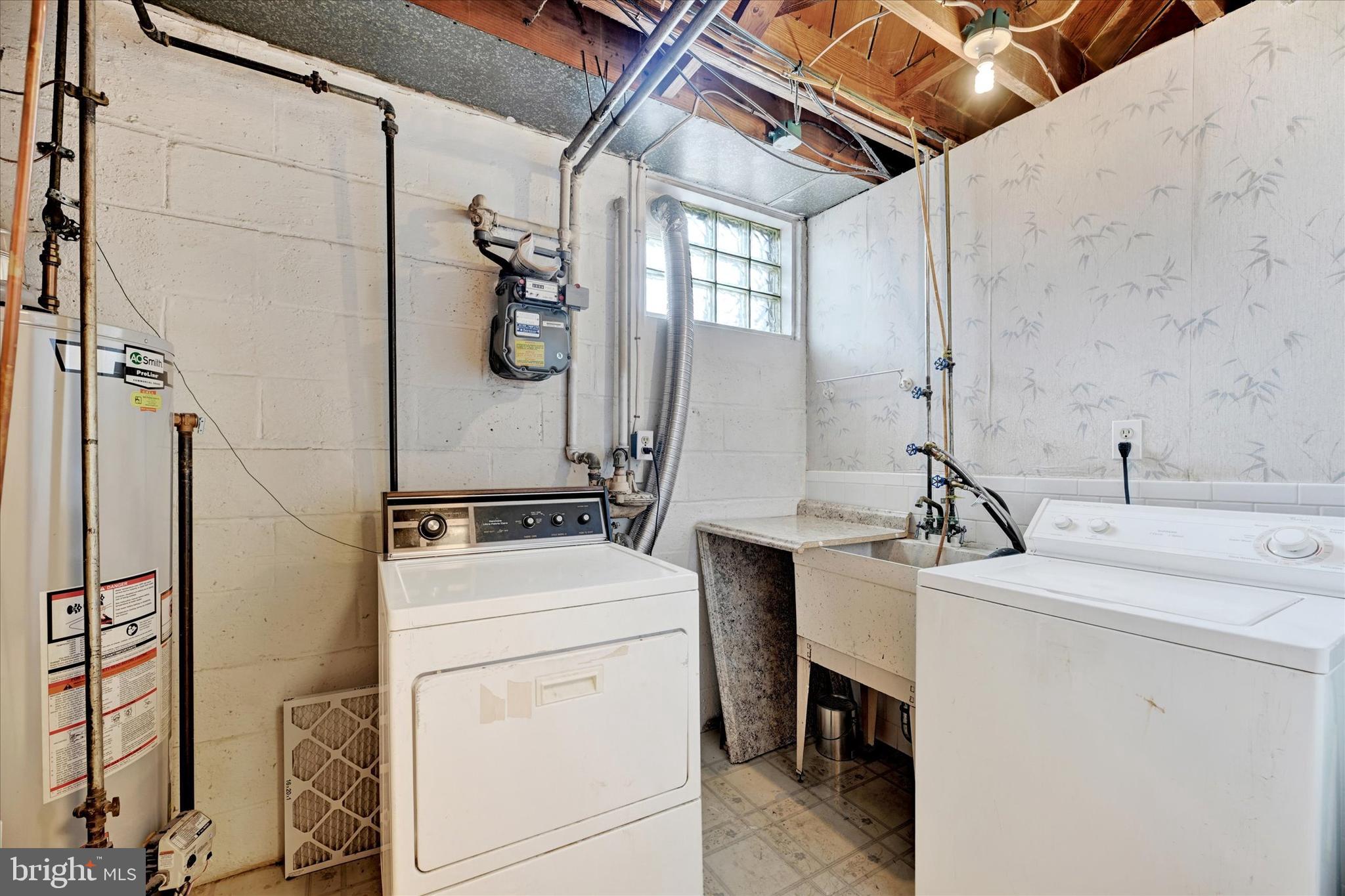 1939 Searles Road Dundalk, MD 21222 - Photo 20 of 23 Laundry Room