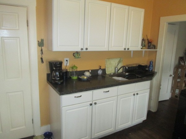 527 High Street Clinton, MA 01510 - Photo 14 of 18 Gallery Image 14