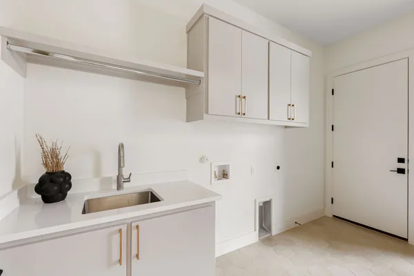 $2,099,990 | 2607 Richcreek Road, Austin, TX 78757