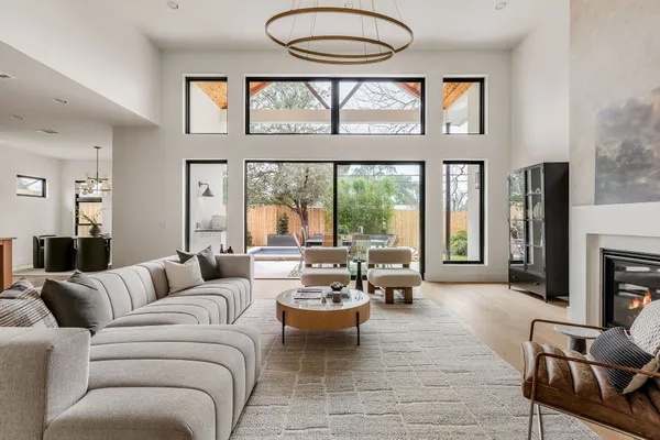 $2,099,990 | 2607 Richcreek Road, Austin, TX 78757