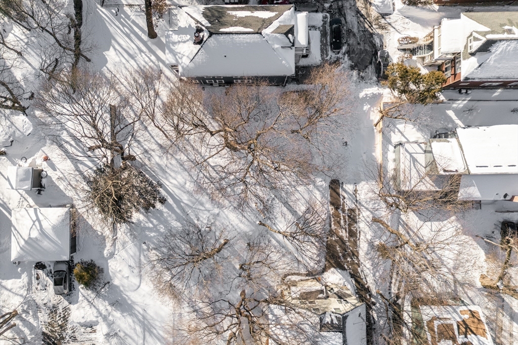 18 R Robeson Street Boston, MA 02130 - Photo 5 of 13