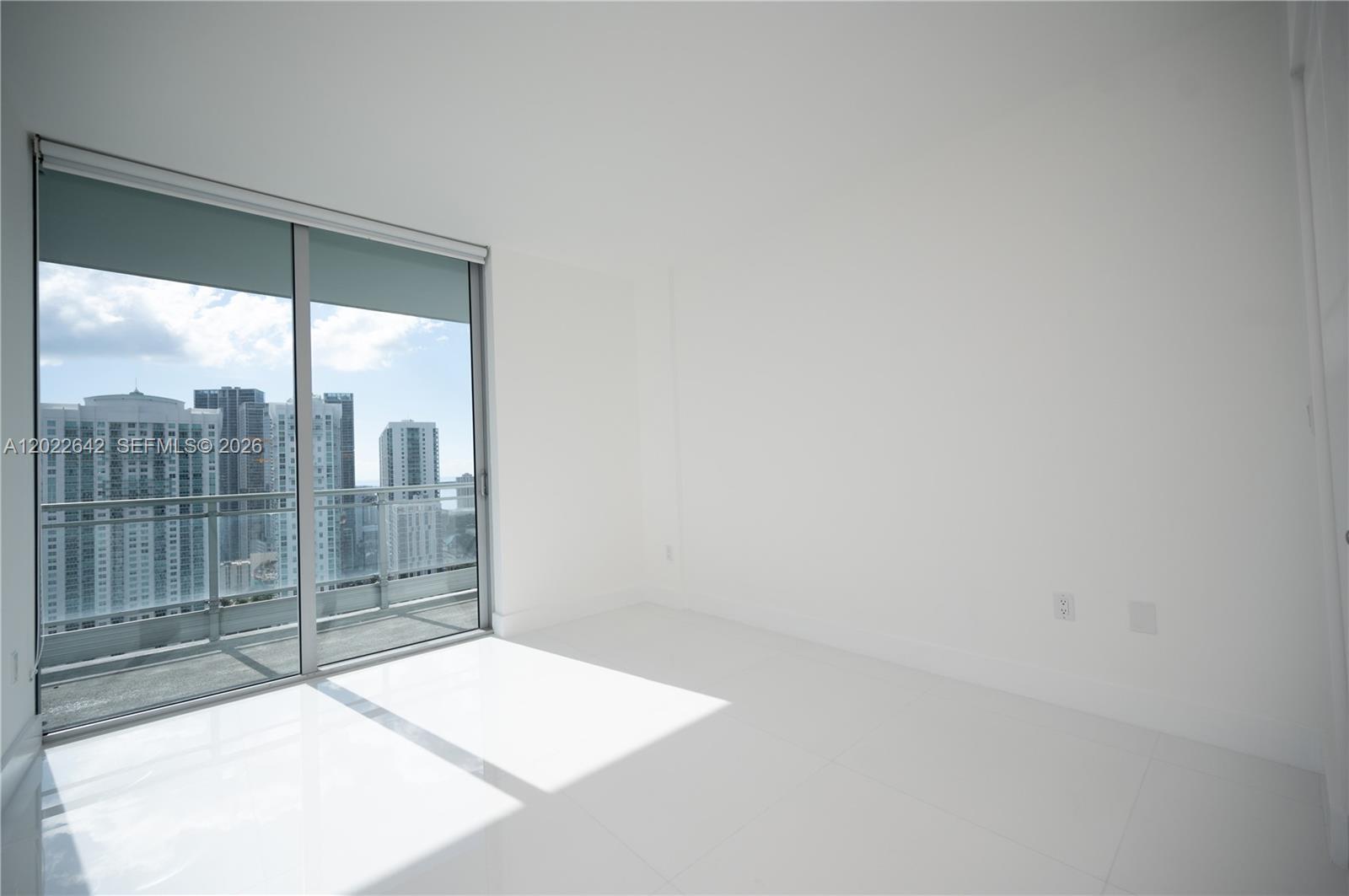 92 Southwest 3rd Street, Unit 3411 Miami, FL 33130 - Photo 4 of 42