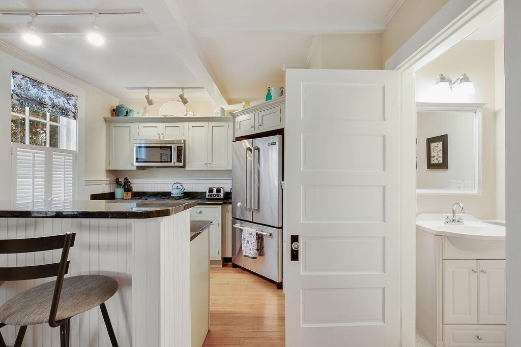 25 Shore Road, Unit A Ogunquit, ME 03907 - Photo 19 of 41