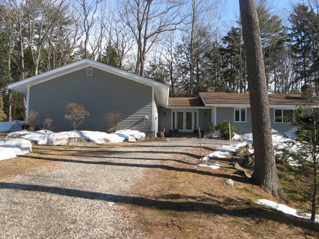14 Cooper Road Freeport, ME 04032 - Photo 2 of 15 Front