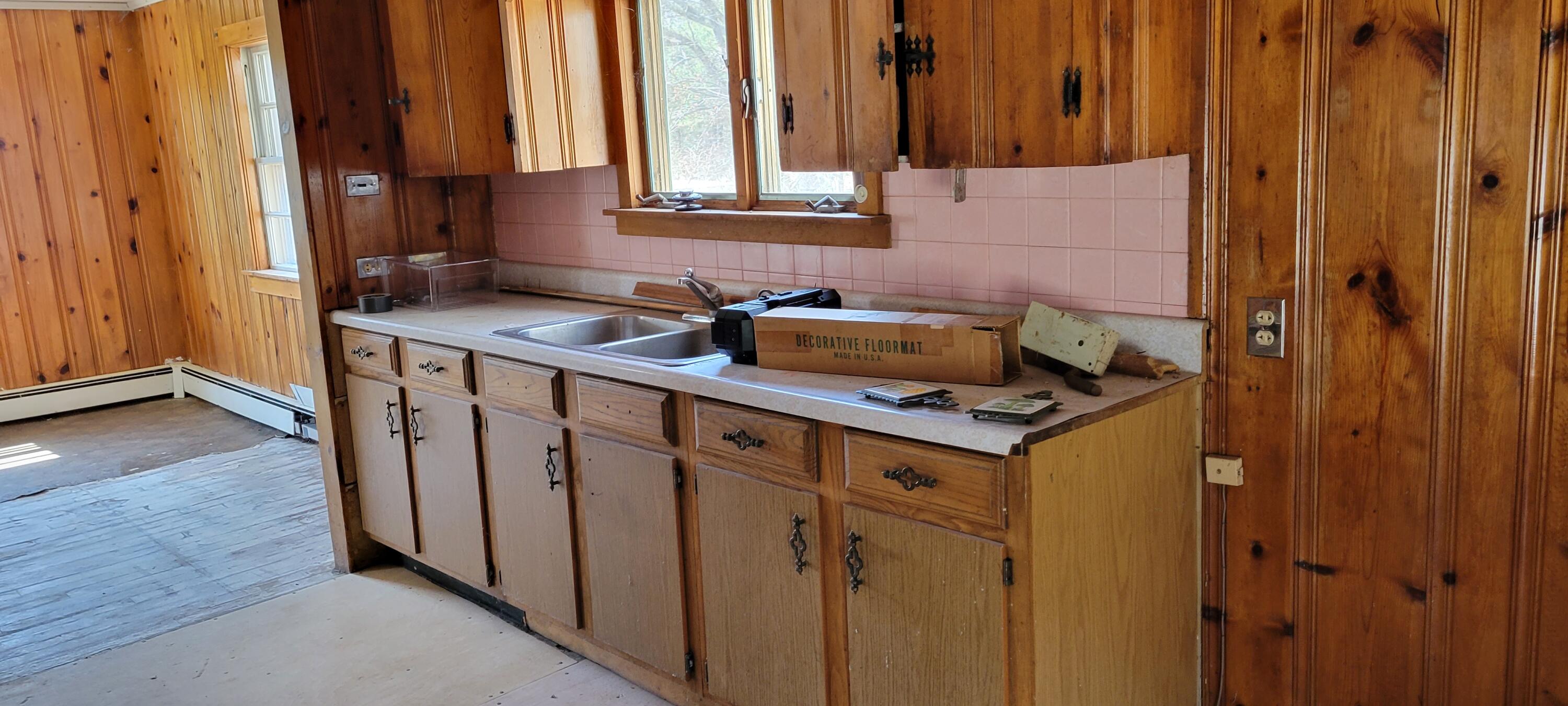 186 River Road Tenants Harbor, ME 04860 - Photo 3 of 8 kit 2