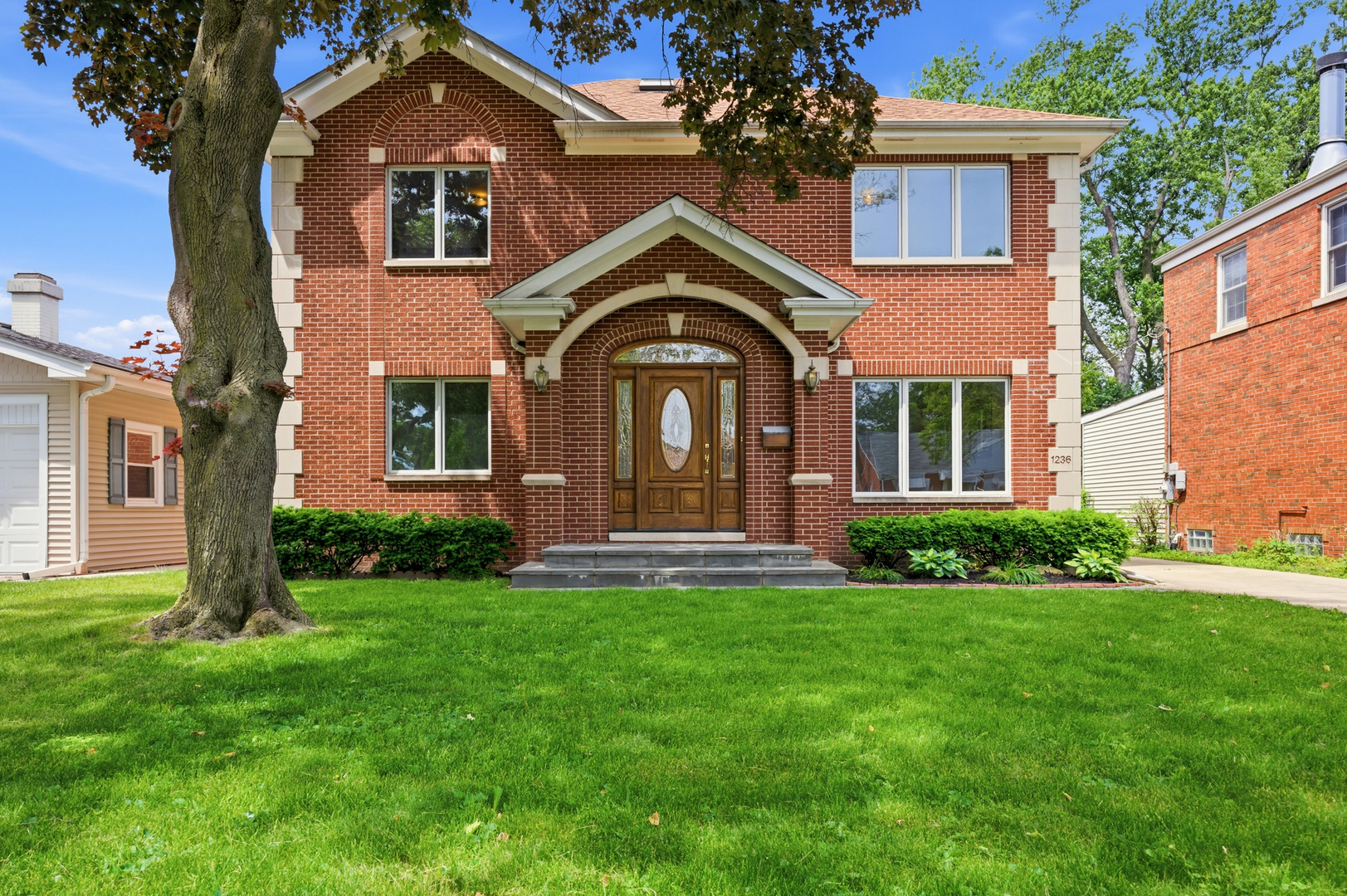 1236 Brophy Avenue Park Ridge, IL 60068 - Photo 1 of 33