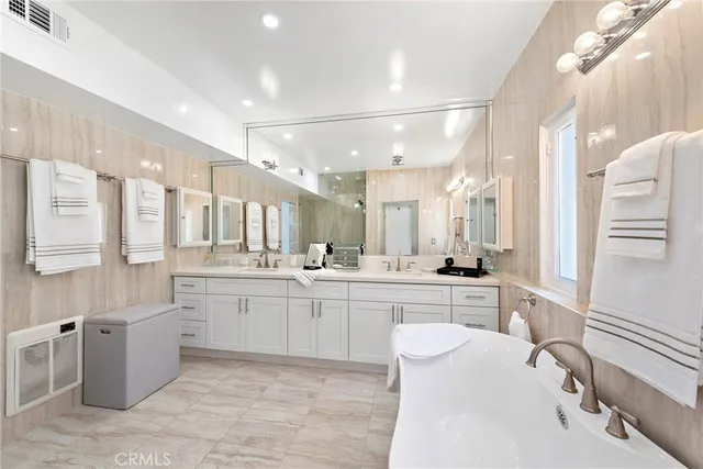 $10,995,000 | 31877 Circle Drive, Laguna Beach, CA 92651