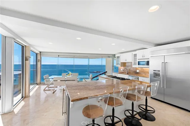 $10,995,000 | 31877 Circle Drive, Laguna Beach, CA 92651