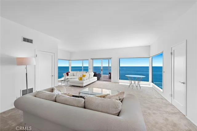 $10,995,000 | 31877 Circle Drive, Laguna Beach, CA 92651