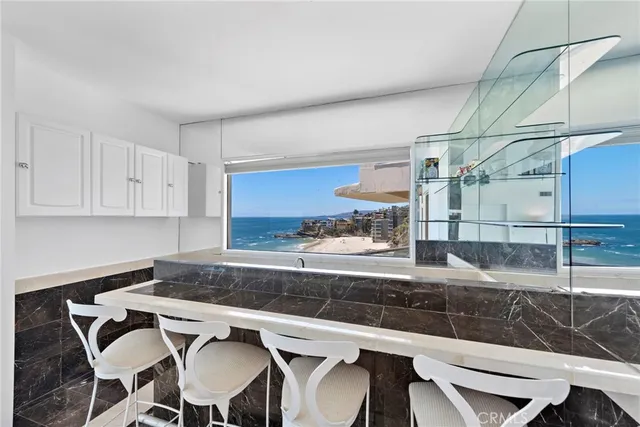 $10,995,000 | 31877 Circle Drive, Laguna Beach, CA 92651