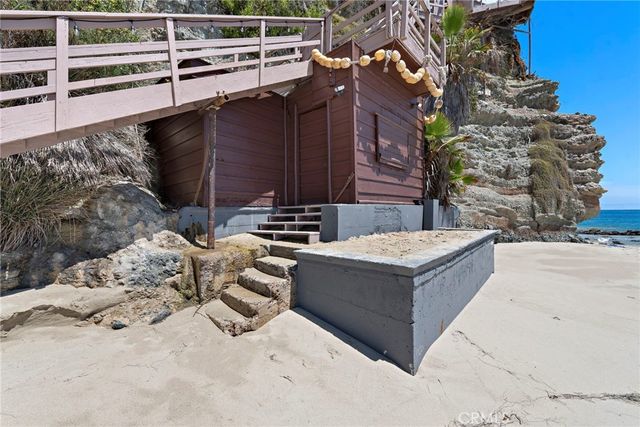 $10,995,000 | 31877 Circle Drive, Laguna Beach, CA 92651