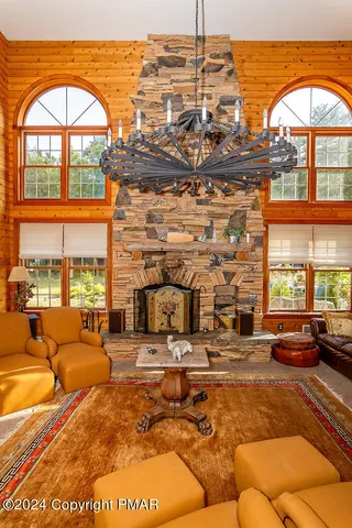 $999,999 | 295 Hty Road, Kunkletown, PA 18058