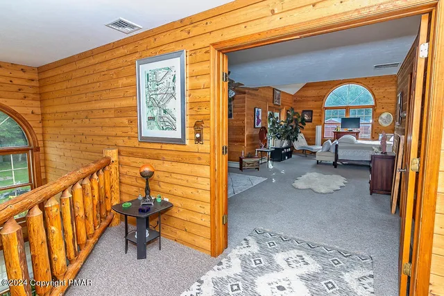 $999,999 | 295 Hty Road, Kunkletown, PA 18058