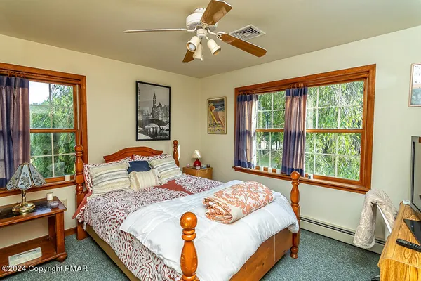 $899,500 | 295 Hty Road, Kunkletown, PA 18058