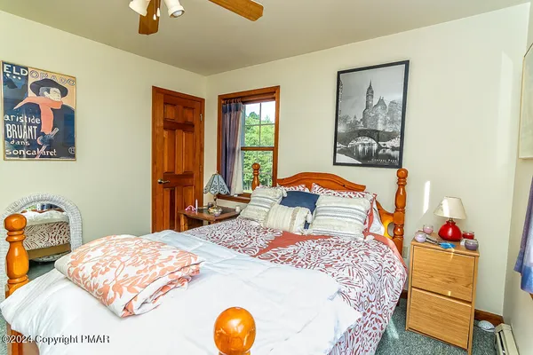 $899,500 | 295 Hty Road, Kunkletown, PA 18058