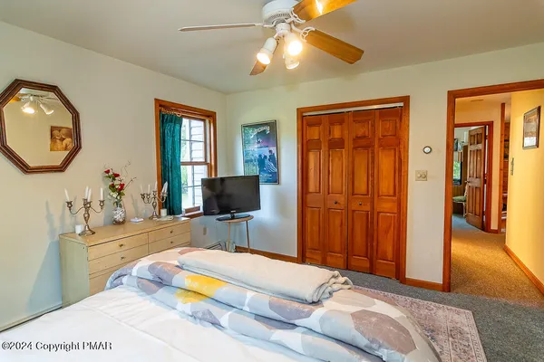 $899,500 | 295 Hty Road, Kunkletown, PA 18058