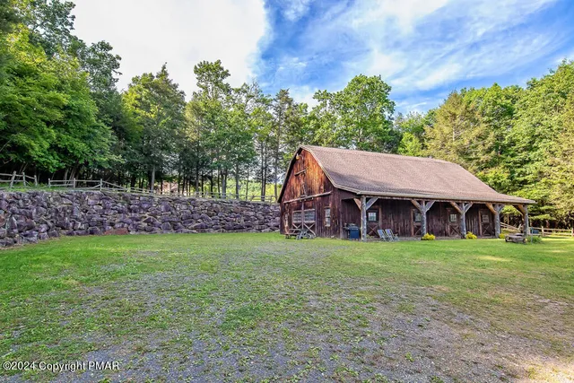 $999,999 | 295 Hty Road, Kunkletown, PA 18058