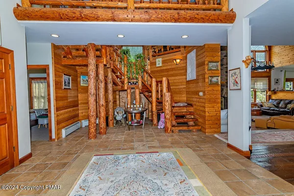 $899,500 | 295 Hty Road, Kunkletown, PA 18058