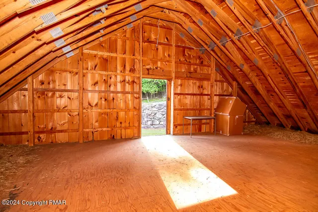 $999,999 | 295 Hty Road, Kunkletown, PA 18058