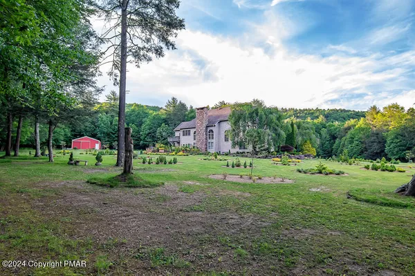 $899,500 | 295 Hty Road, Kunkletown, PA 18058