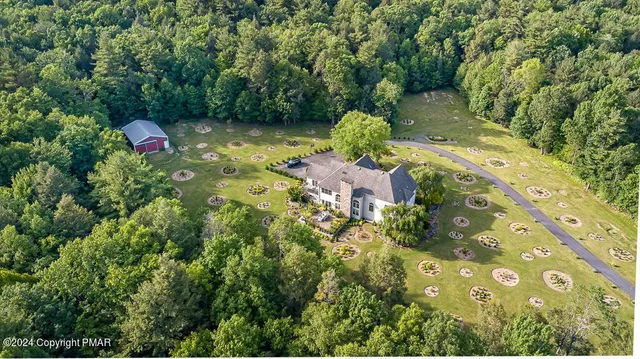 $999,999 | 295 Hty Road, Kunkletown, PA 18058