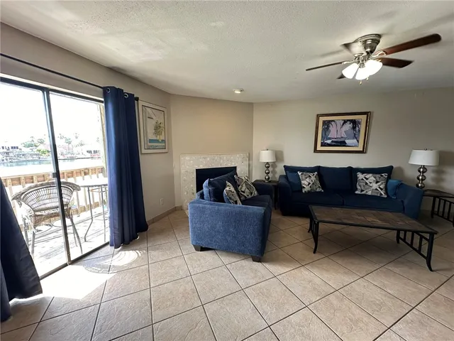 $2,000 | 15425 Fortuna Bay Drive, Unit 207, Corpus Christi, TX 78418
