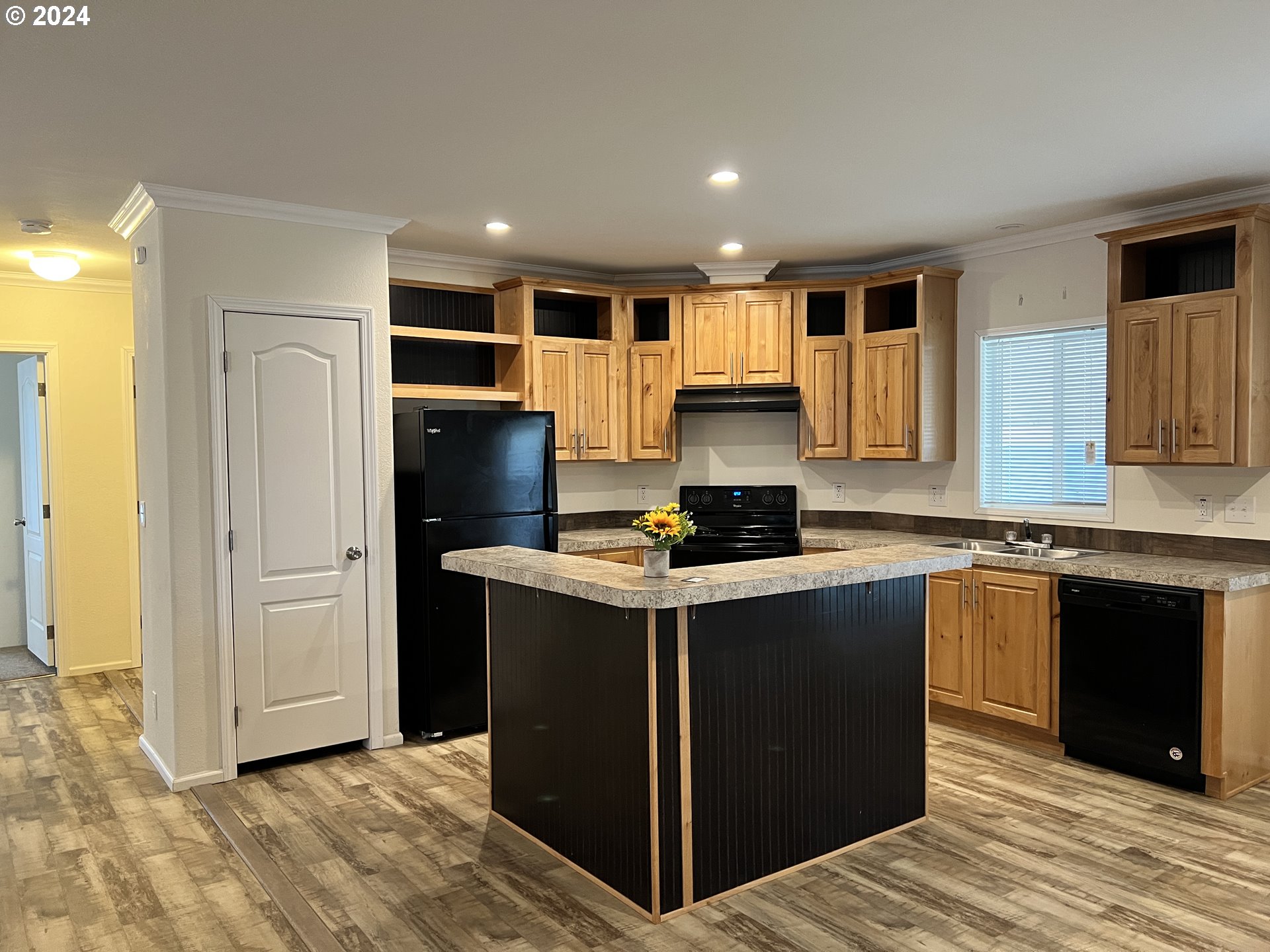 18780 South Central Point Road, Unit 24 Oregon City, OR 97045 - Photo 8 of 20 Gallery Image 8