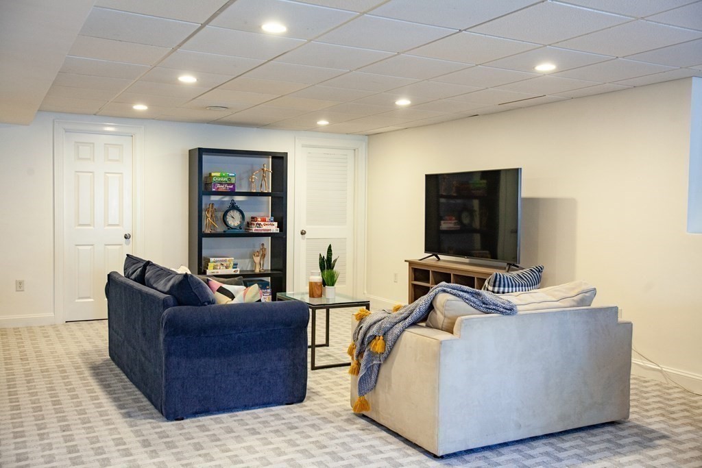 39 Crown Ridge Road Wellesley, MA 02482 - Photo 21 of 22