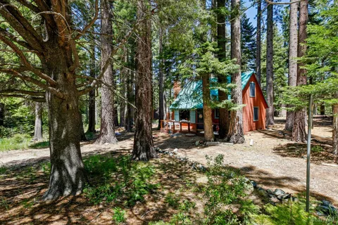 $449,000 | 961 Pomo Road, South Lake Tahoe, CA 96150