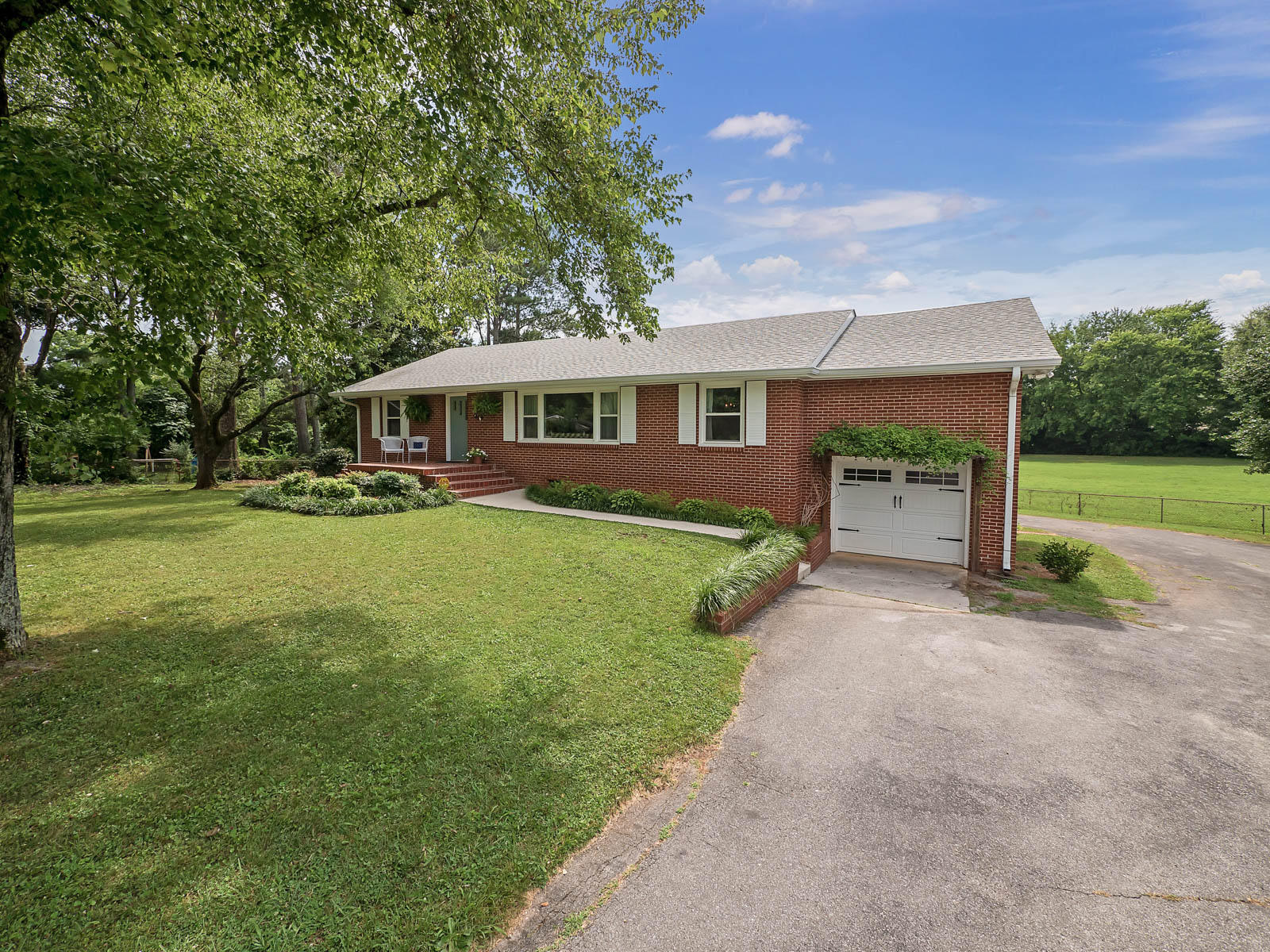 6902_HickoryViewLn-7