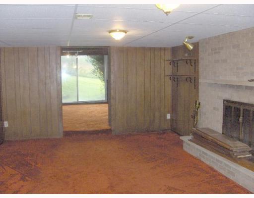235 West Sunbury Road Butler, PA 16001 - Photo 8 of 17 Den/Family/Great Room.