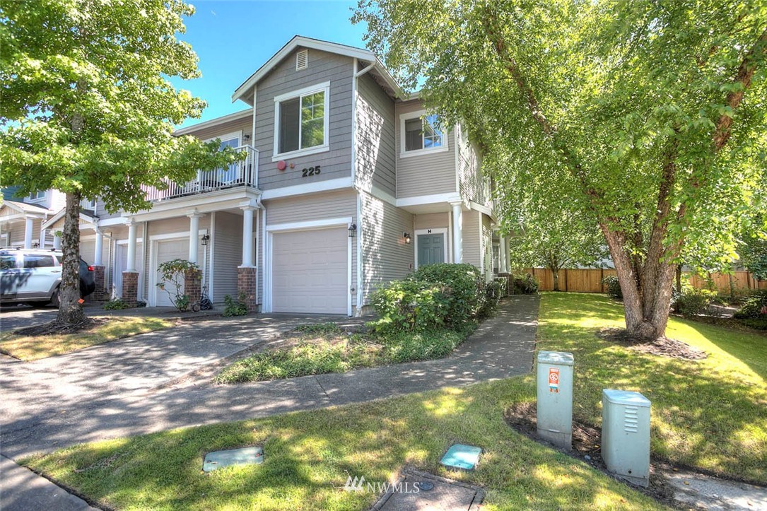 225 South 51st Street, Unit 8H Renton, WA 98055 - Photo 1 of 21 Gallery Image 1