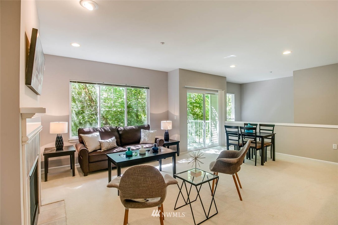 225 South 51st Street, Unit 8H Renton, WA 98055 - Photo 3 of 21 Gallery Image 3