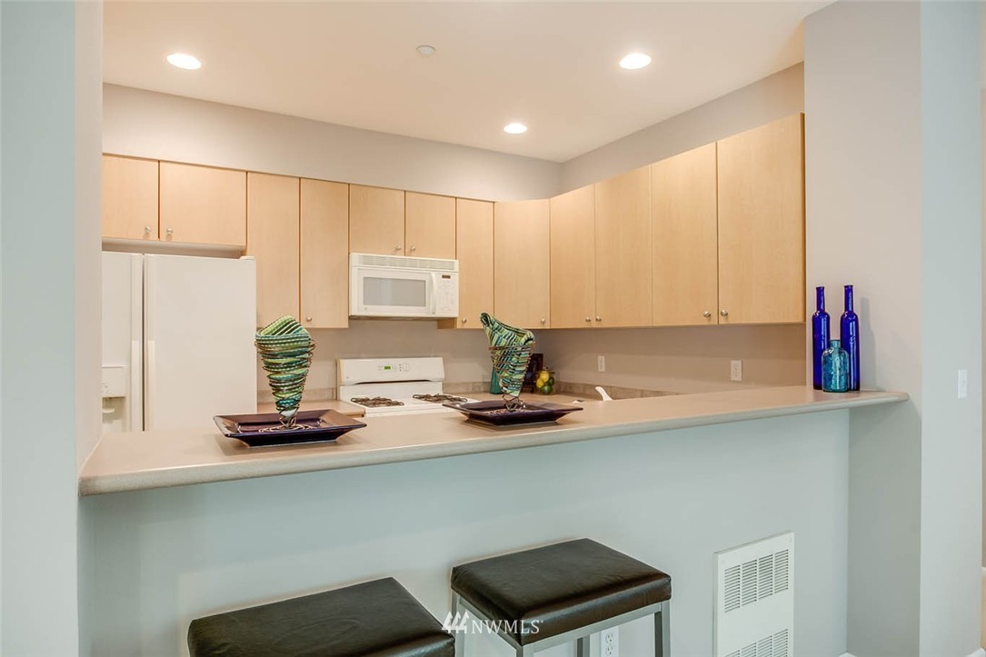 225 South 51st Street, Unit 8H Renton, WA 98055 - Photo 8 of 21 Gallery Image 8
