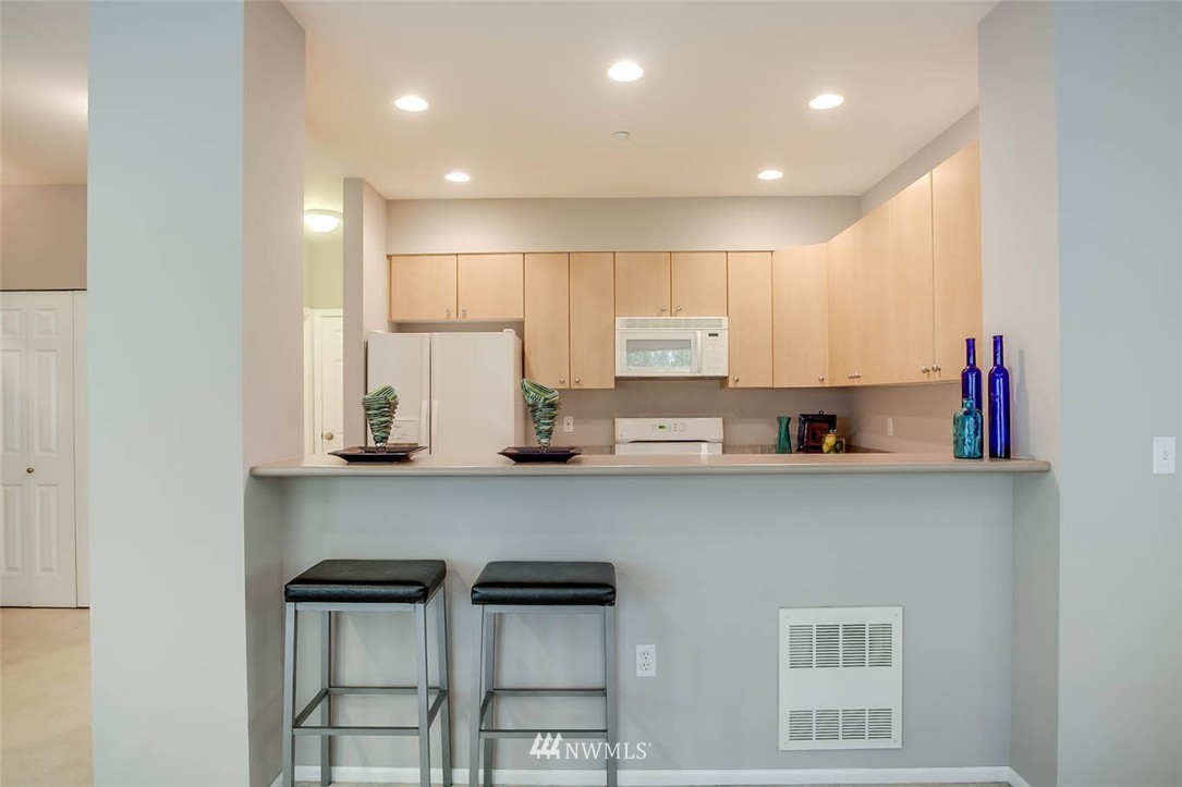 225 South 51st Street, Unit 8H Renton, WA 98055 - Photo 9 of 21 Gallery Image 9