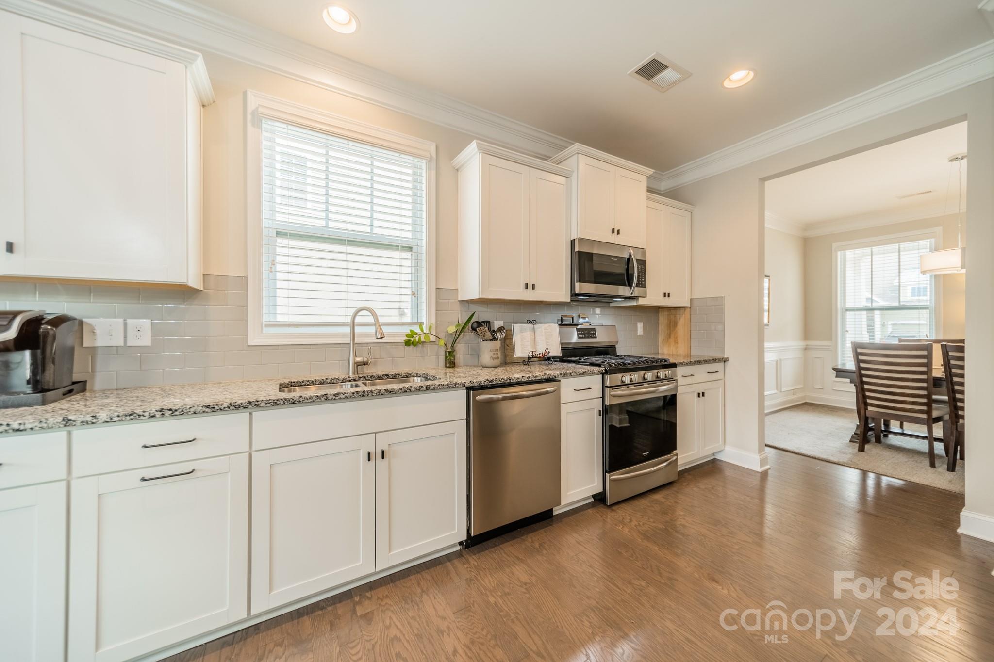 5046 Oakmere Road Waxhaw, NC 28173 - Photo 3 of 27 Gallery Image 3